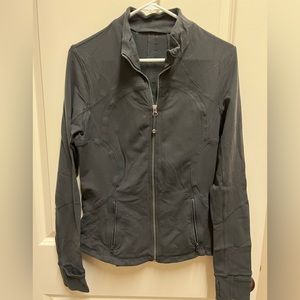 Lululemon jacket charcoal gray 8-10 sz medium